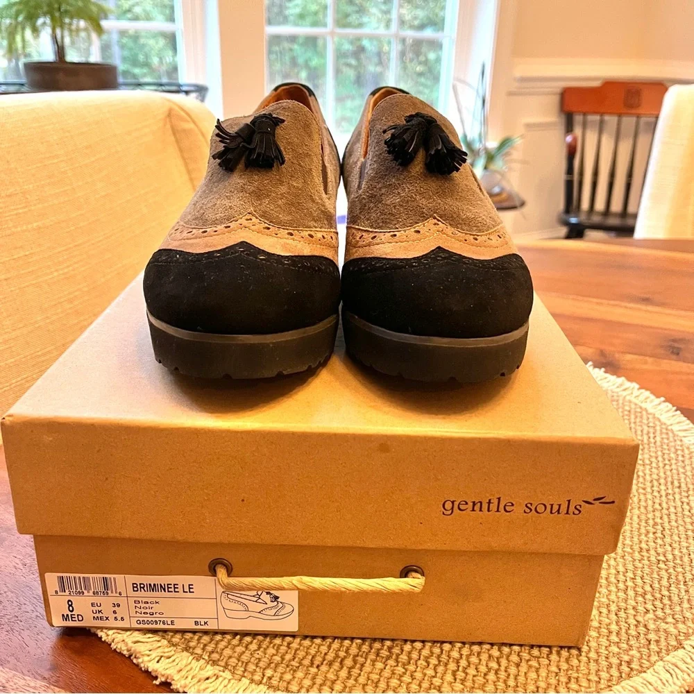 NWOT Gentle Souls by Kenneth Cole Two-Tone Suede Tassel Oxford Loafers - Picture 6 of 10